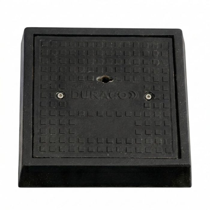 Duraco GRP manhole cover 450×450mm B125 12.5T — QBM Phoenix Mauritius